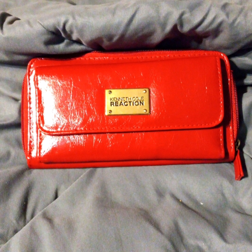 Kenneth Cole Wallet - Picture 2 of 5